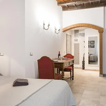 Forum Apartment