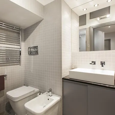 Apartment Forum Rom